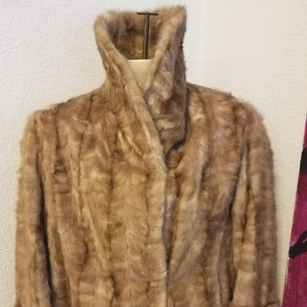 VINTAGE REAL Fur MInk Coat. With Fur Label Auth 1950's